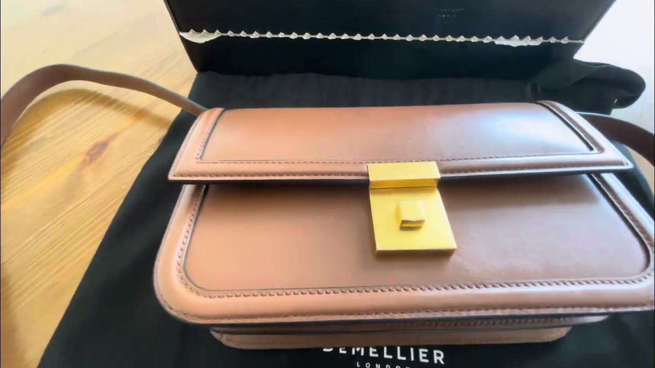 Unboxing Demellier