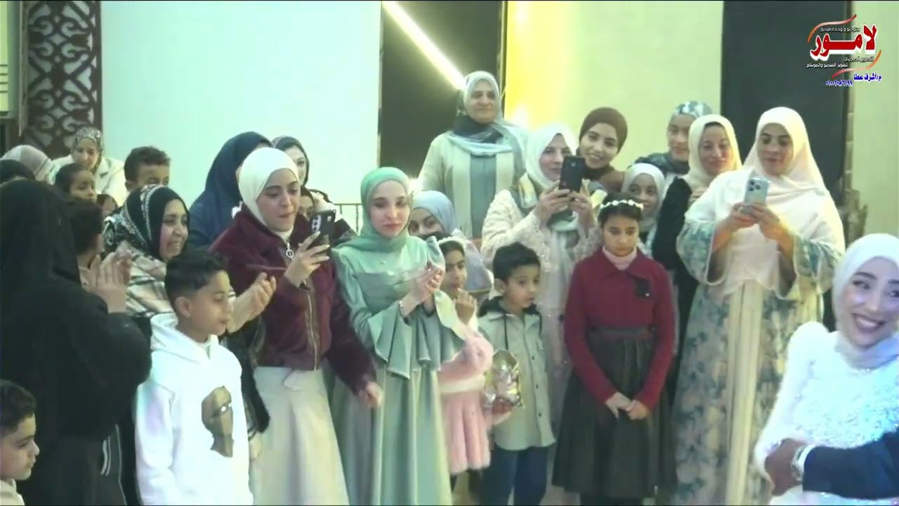 شوف العريس والعروسه عملوا ايه