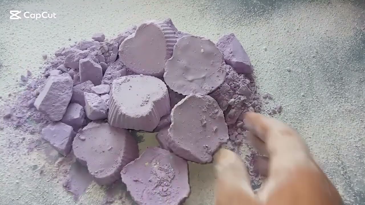 Purple 💜 gym chalk crush|oddly satisfying|subscribe plz