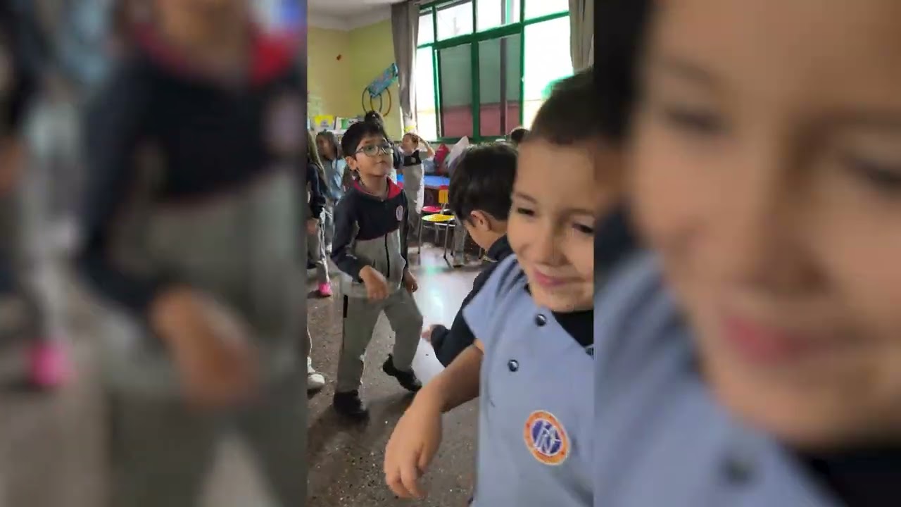 Apoderado trae música al Kínder - Escuela JAN N°3 Huechuraba