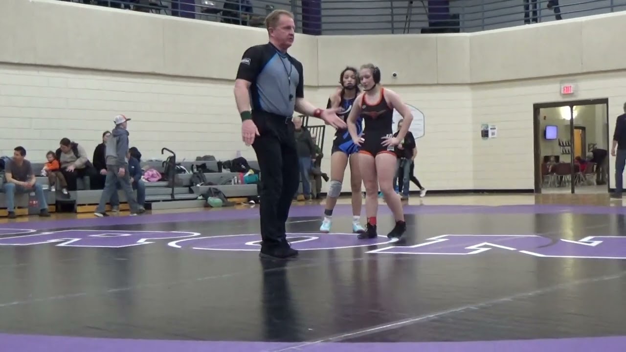 Belle Fourche Girls Invitational: M. Schmidt STM vs. S. Lorenz NEWC