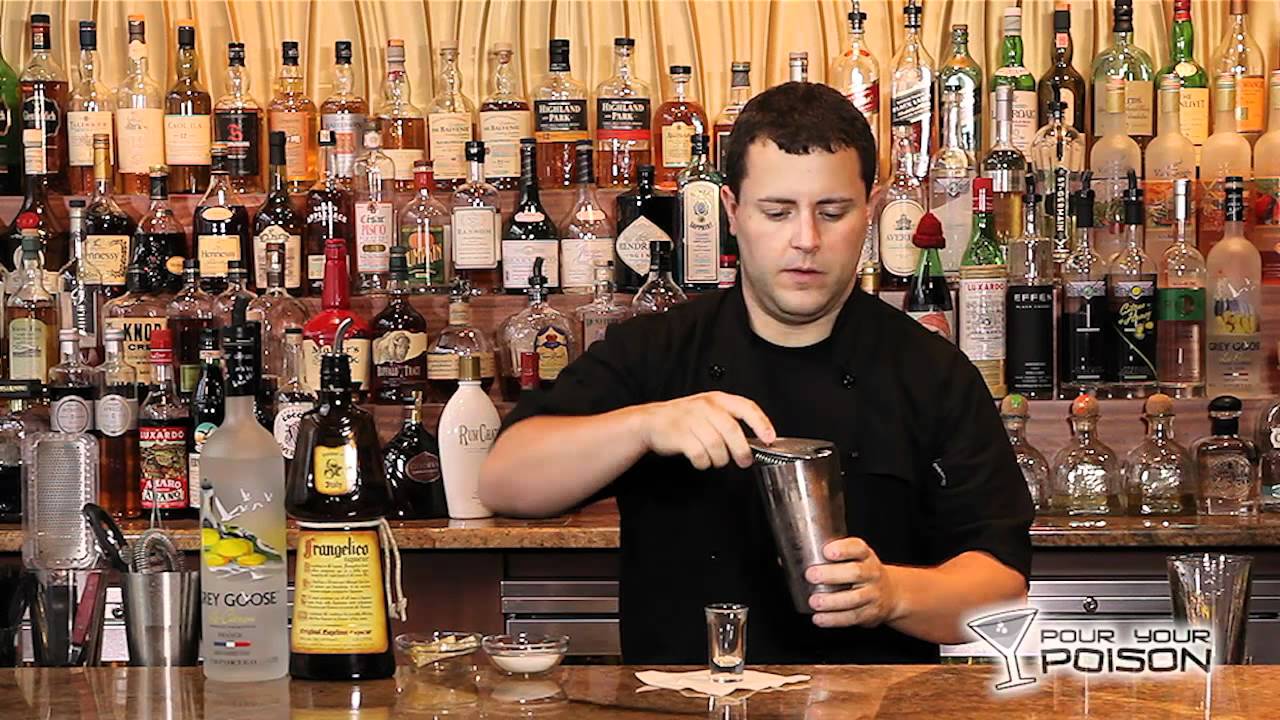 How to Make a Chocolate Cake Shot