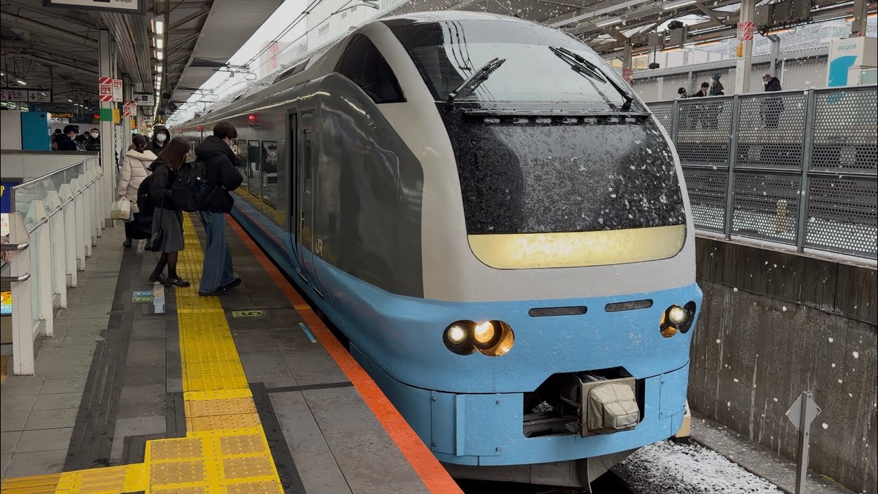 【4K高画質】着雪有り👀【臨時特急草津・四万６１号】E653系1000番台ｶﾂK71編成（フレッシュひたち風水色塗装編成）が特急幕で浦和駅4番線に到着停車するシーン（9061M）2026.3.10
