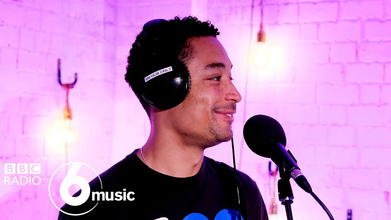 Loyle Carner - Looking Back (6 Music Live Room)