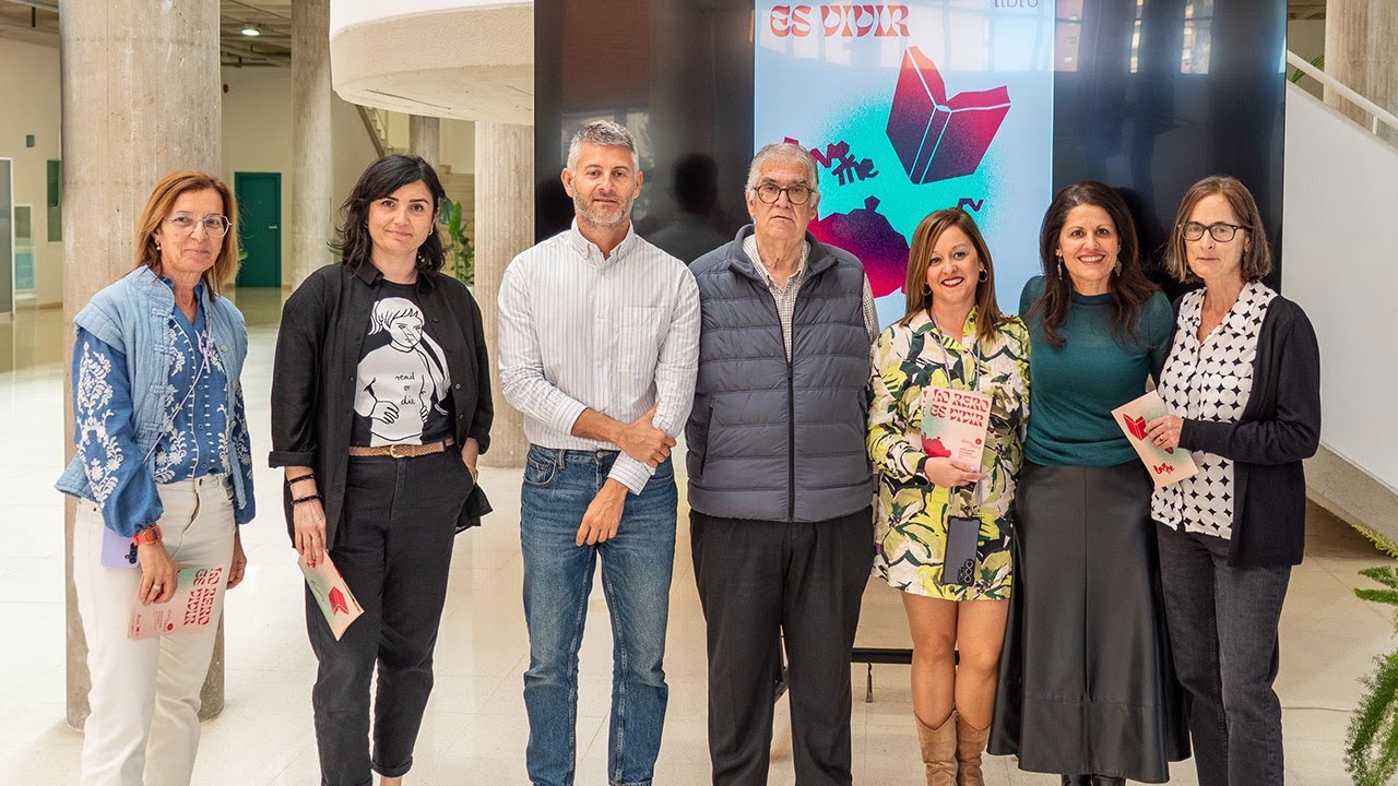 La Semana del Libro de Cartagena homenajea a Carmen Martín Gaite y programa actividades ....