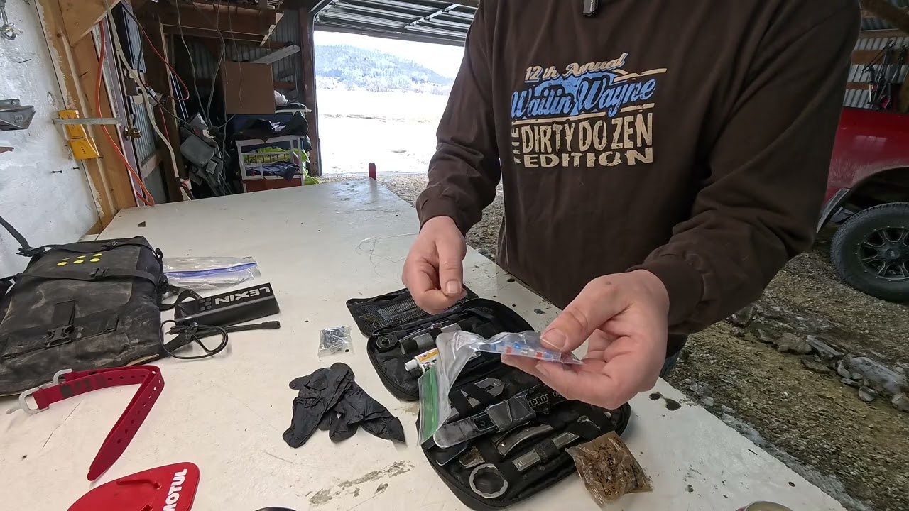The tools I carry on my Ktm exc f 500 (my 1st attempt at a video)