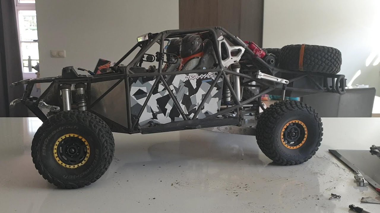 Traxxas UDR : GPM Sway bar upgrade 2.0 (pt 21)