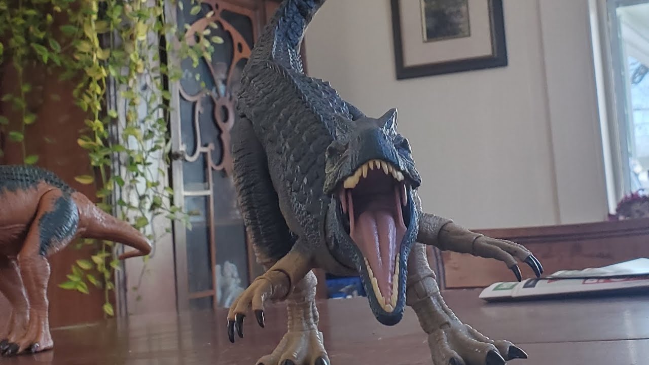 Jurassic world hammond collection allosaurus review