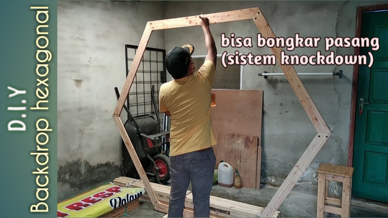 Membuat backdrop hexagonal dari kayu palet jati belanda