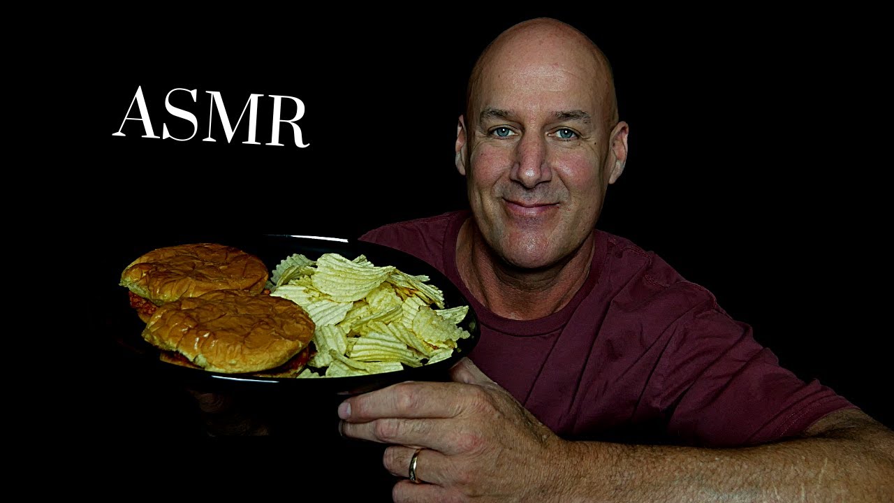 ASMR: LIFE UPDATE & SLOPPY JOES WITH CRUNCHY POTATO CHIPS (EATING SOUNDS) SOFT SPOKEN