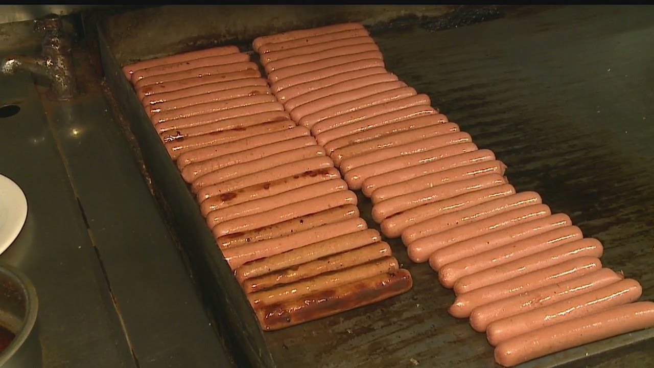 Landmark Jay's Hot Dogs building to be torn down, rebuilt