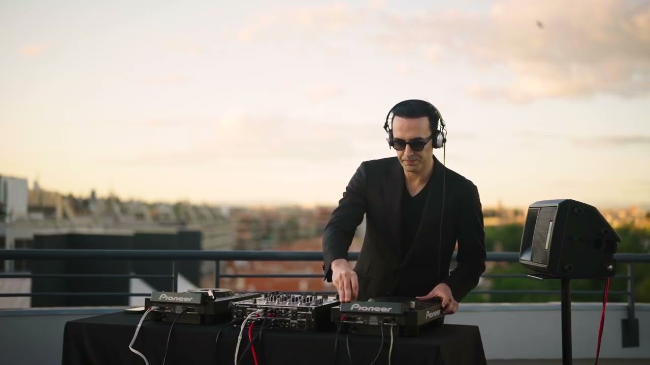 Above the Noise | Eleven Of July Sunset Rooftop DJ Mix in Rome [Melodic Techno / Progressive House]