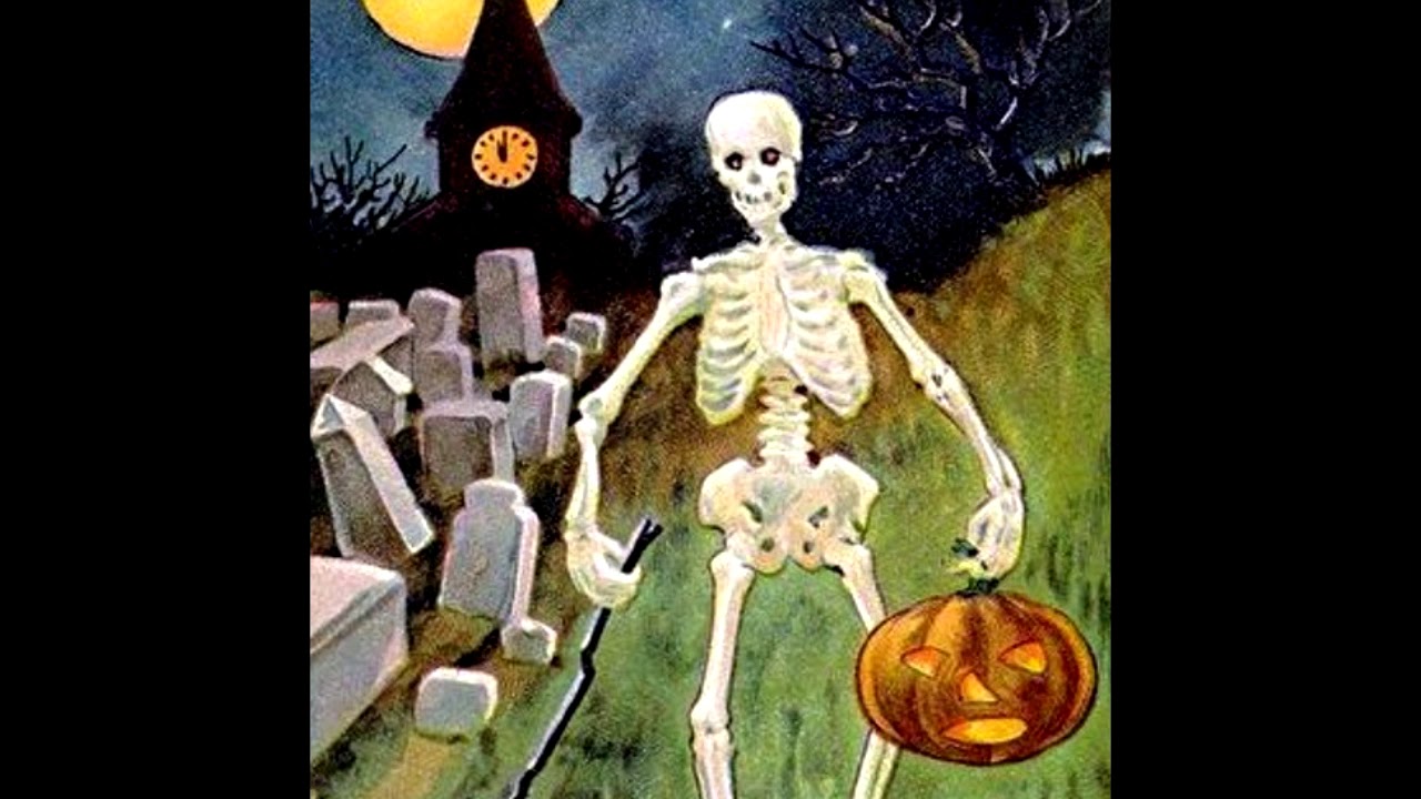 Unn&oslash;ticed - Halloween Murder