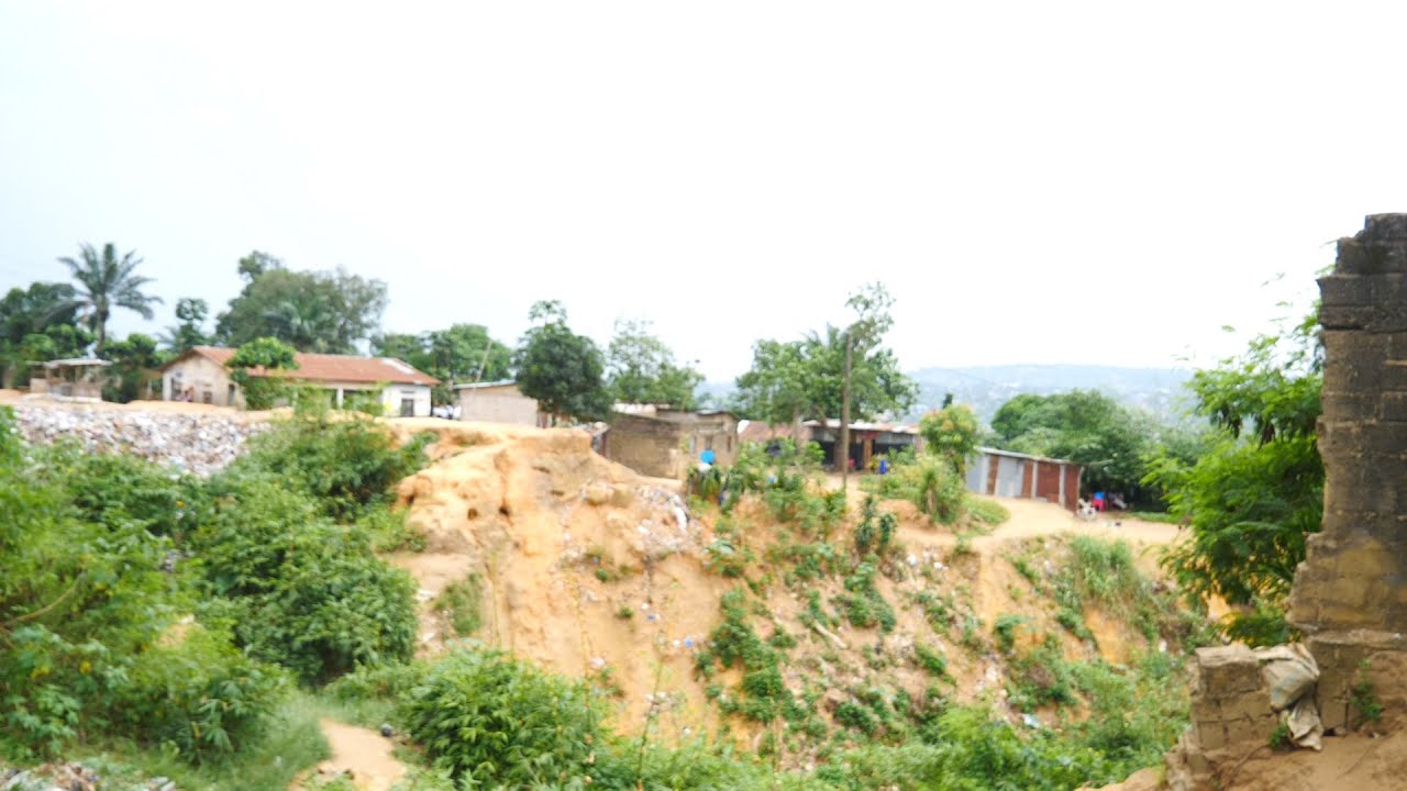 BOTALA NDENGE POPULATION YA COMMUNES KISENSO BAZALI KOLELA EROSION EMEMI BA NDAKU ESALI PASI 