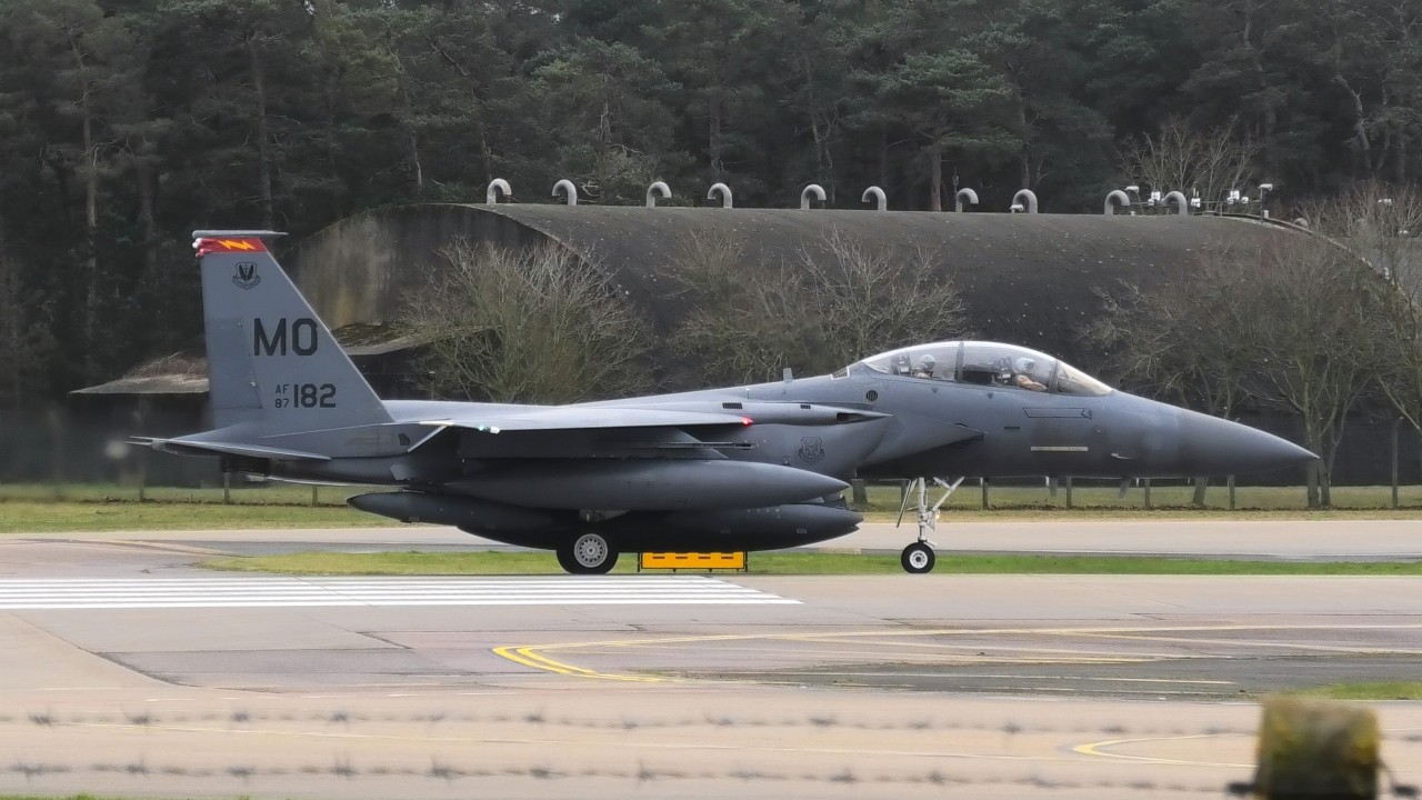 Mountain Home 366FW F15Es depart Lakenheath to join the fight 1/3/2026