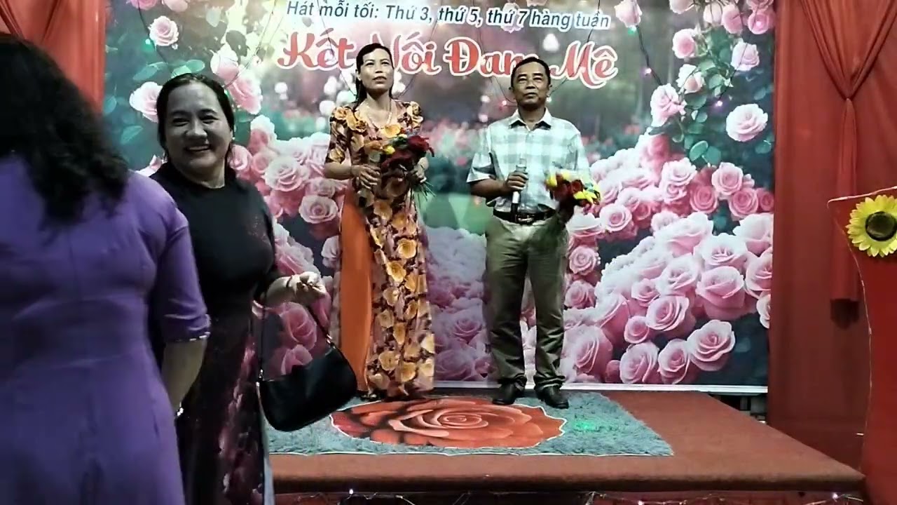 Đêm cuối bên nhau, song ca, anh bồng và chị Huệ
