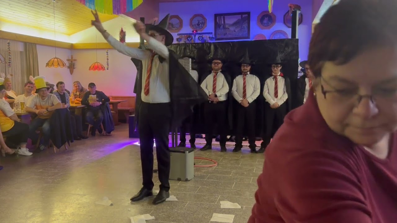 Einlage der Feuerwehr Niederrunding am Faschingsball 2024