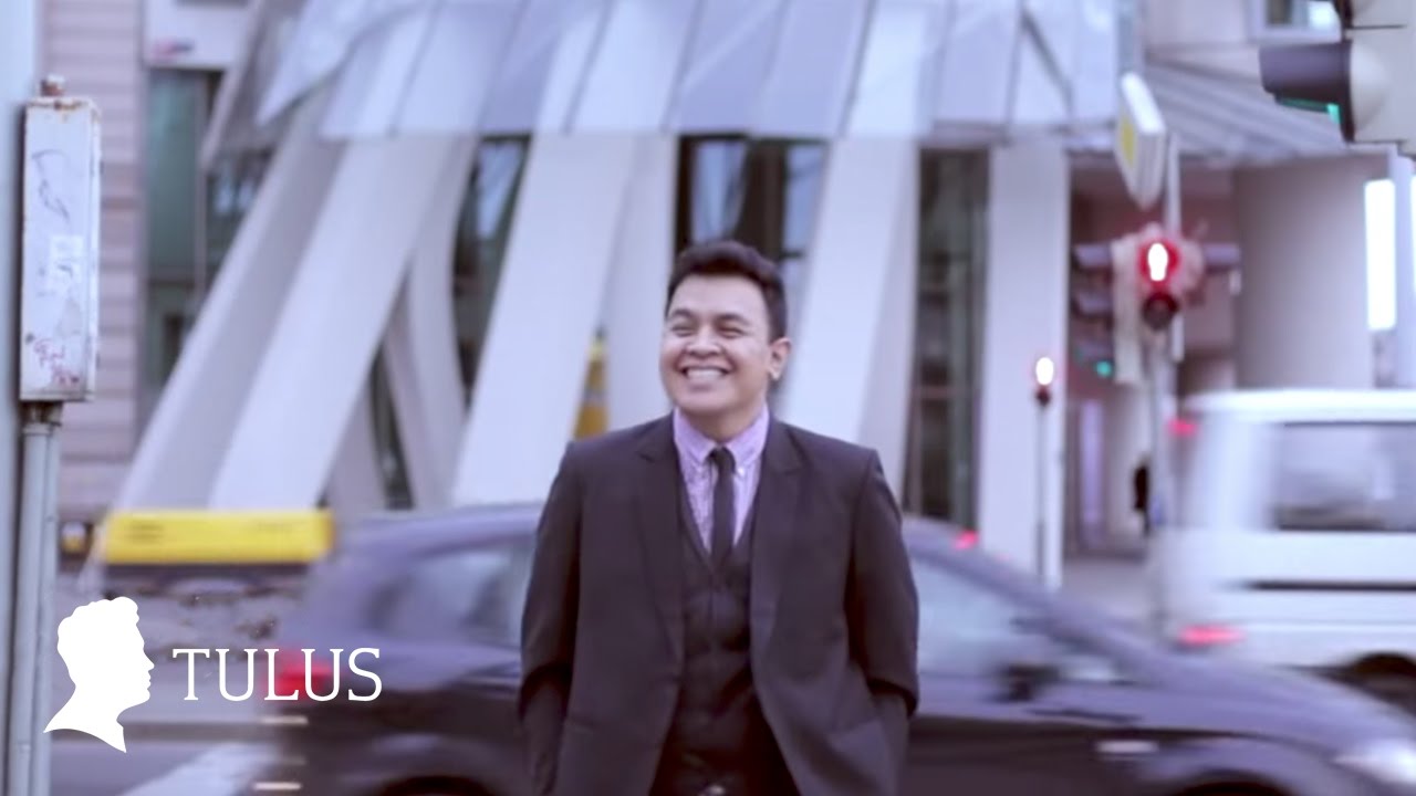 TULUS - Perjalanan di Eropa (Video Documentary)