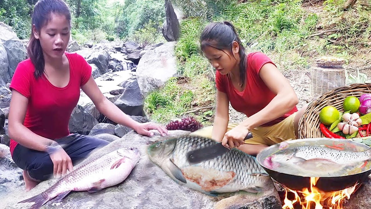 Yummy Big Fish Catching and grilling big fish using soil to cover fish and burning fire on top