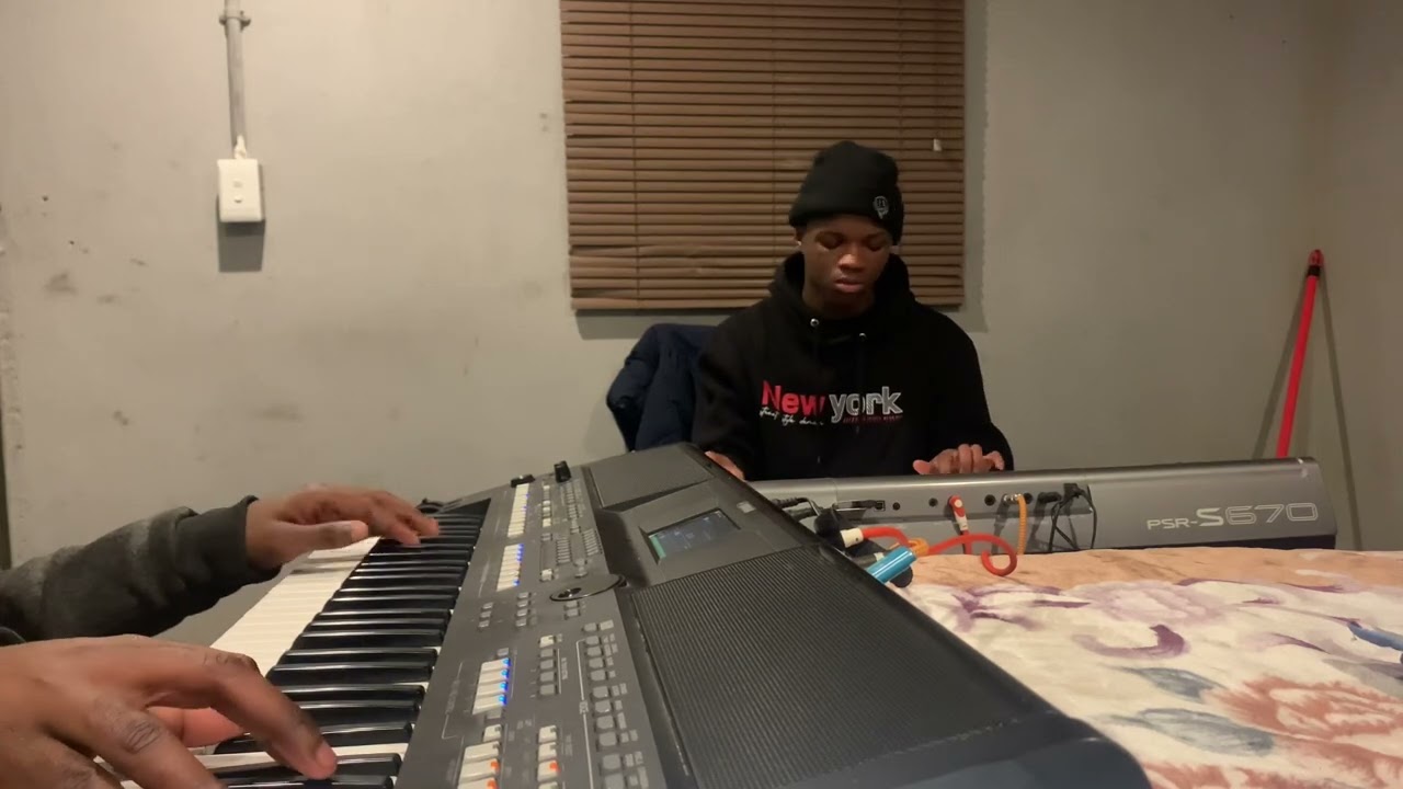 Uthando Lukababa || ft. Yongama Kulati
