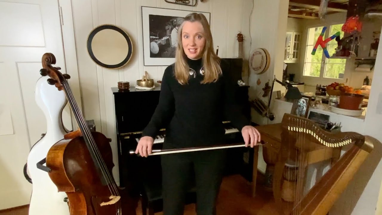 The Celtic Cello - Cl&iacute;odhna N&iacute; Aod&aacute;in plays The Lark in the Clear Air