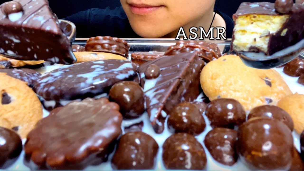 【咀嚼音】色んなチョコ菓子をミルクに浸して食べる！/ミニASMR/EatingSounds/Mukbang/먹방