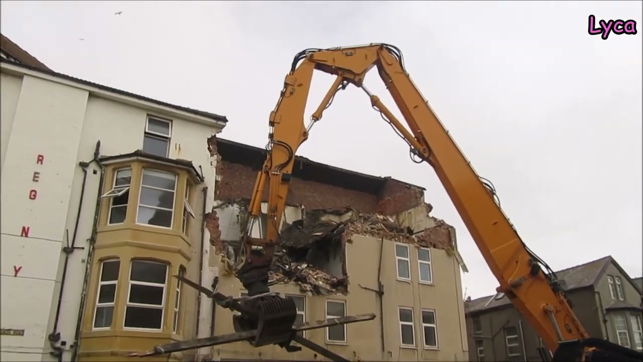 St Chad's Hotel  Part 10 big machine hard at work.