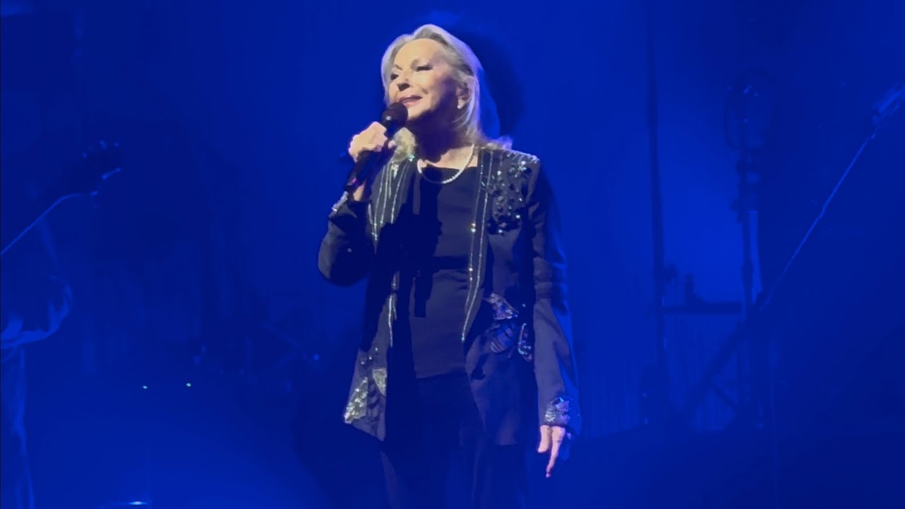 Véronique Sanson - J’ai eu envie de vous revoir (Live at La Seine Musicale 12/12/2025)