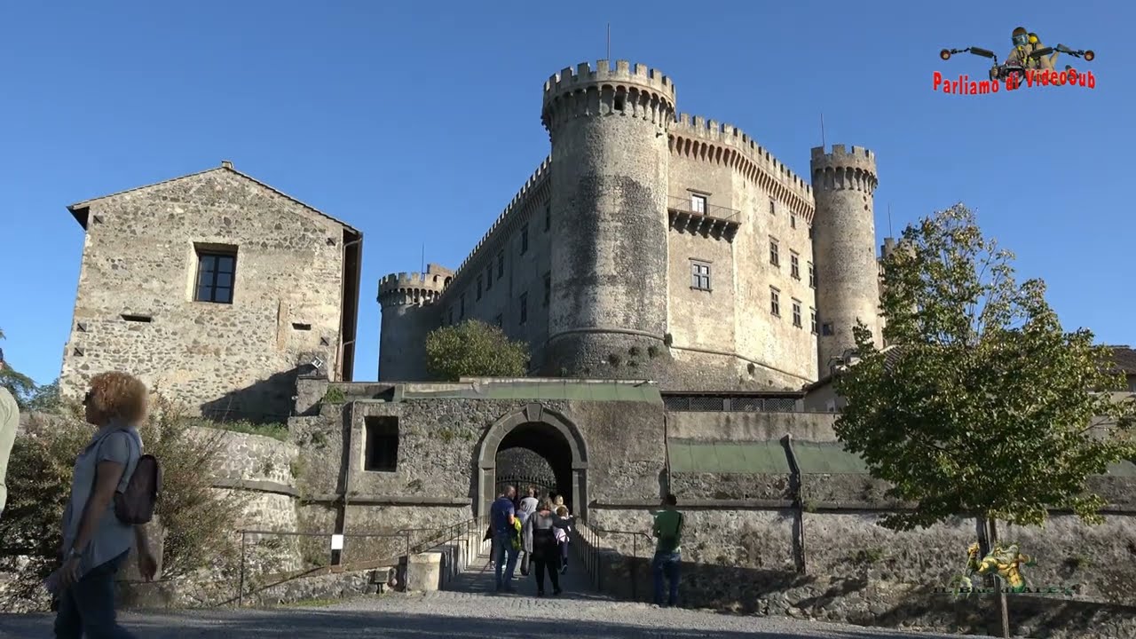 Bracciano il  borgo e il lago