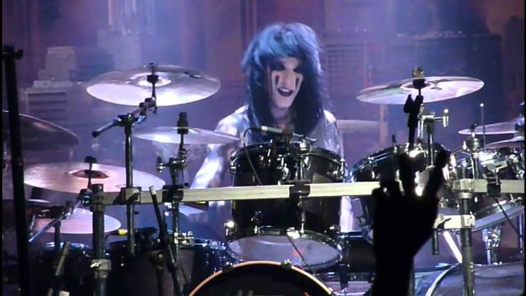 Black Veil Brides "Drum Solo" live in the UK 2012.