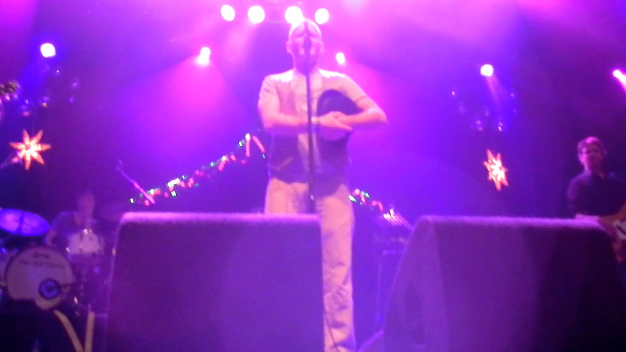 Racoon - Everyday I love you more @Jurk Kersttour 013 Tilburg 18-12-11