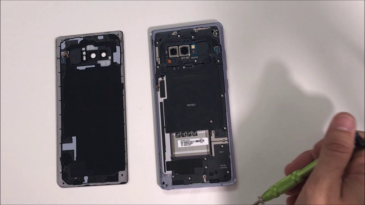 Como cambiar la Bateria de un Samsung Galaxy Note 8