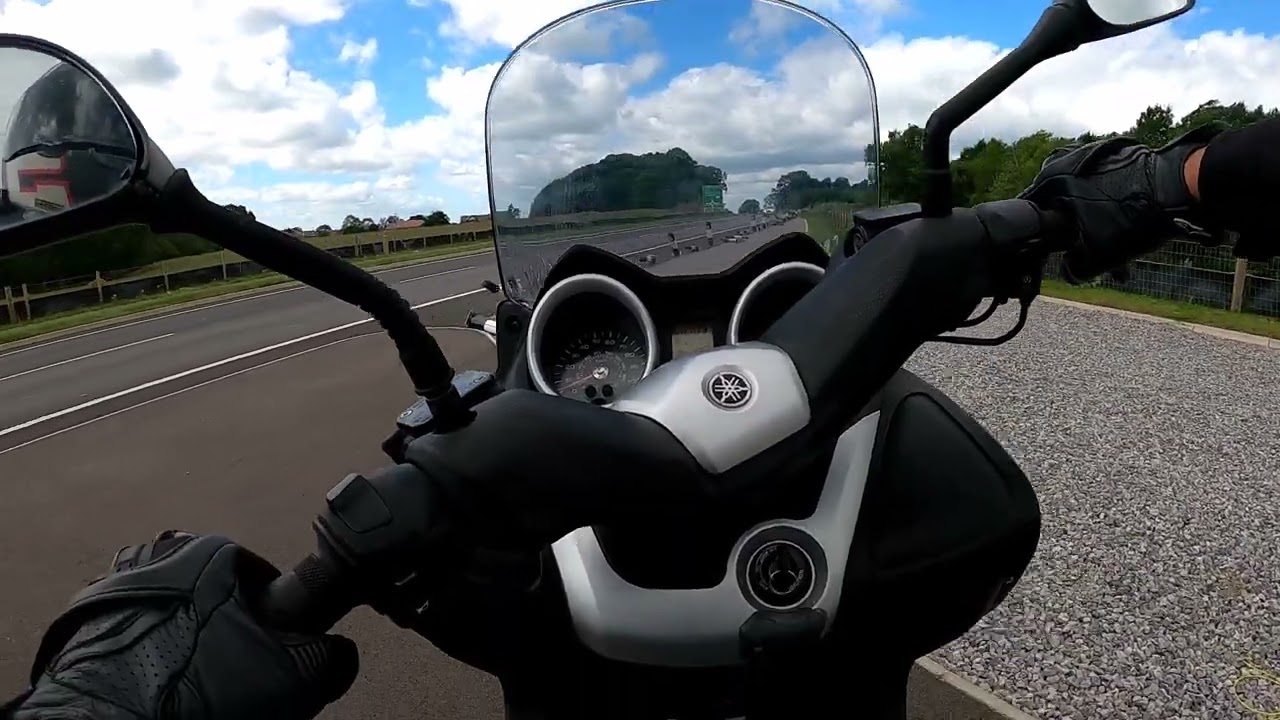 2011 YAMAHA YP250R X-MAX WALKAROUND & TEST RIDE