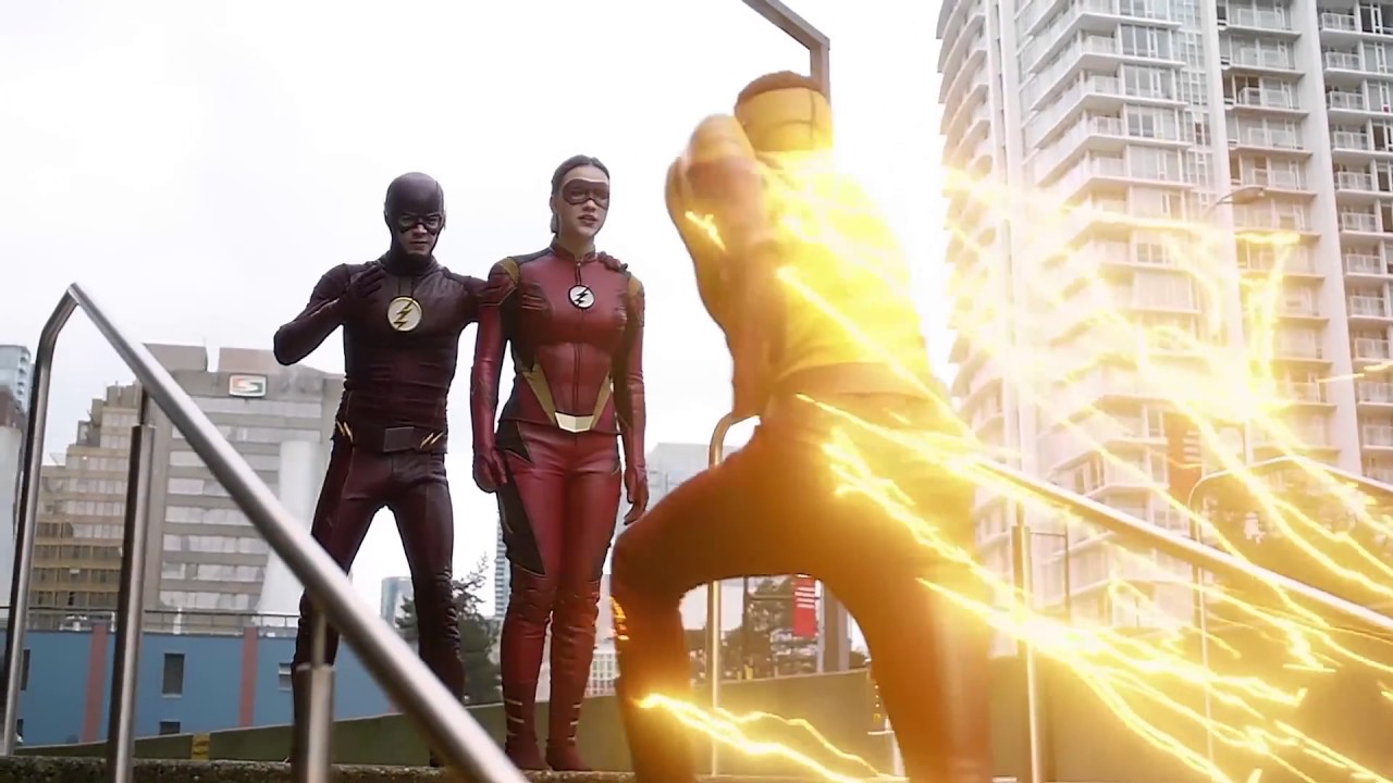 The Flash 3x15 Opening Scene The Flash, Jesse Quick  Kid Flash Training
