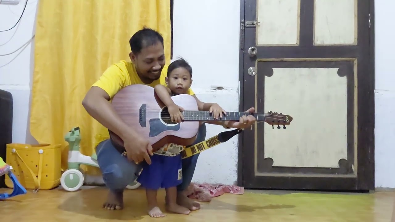Baby JM GUitar Lesson with Dada