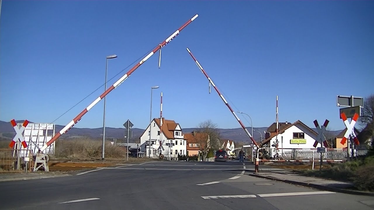 Spoorwegovergang Immelborn (D) // Railroad crossing // Bahn&uuml;bergang