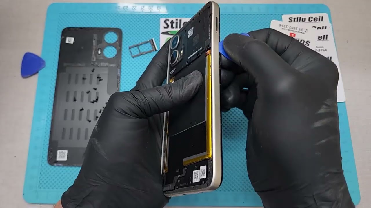 Moto G35 Como abrir, remover tampa traseira