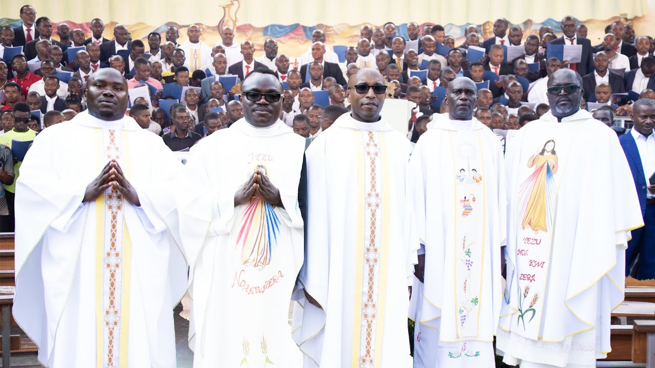 MISSA Y'IHURIRO RYA 7 RY'ABANYAMUZIKI GATOLIKA