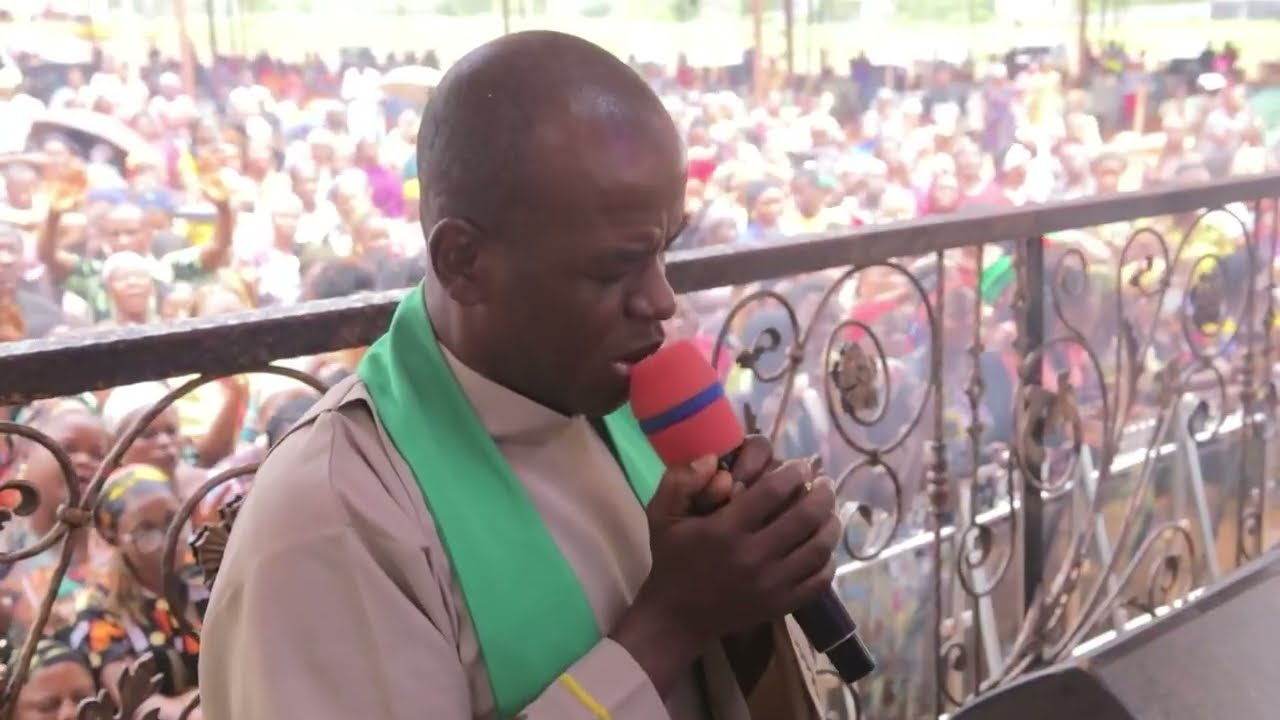 A Sacrifice of Praise Unto God — Hebrews 13:15 | Worship That Touches Heaven | Rev. Fr. Ejike Mbaka