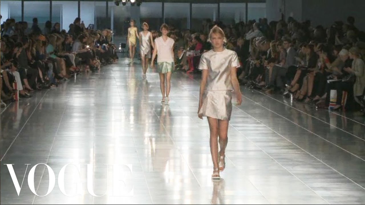 Christopher Kane Ready to Wear Spring 2012 Vogue Fashion Week Runway Show