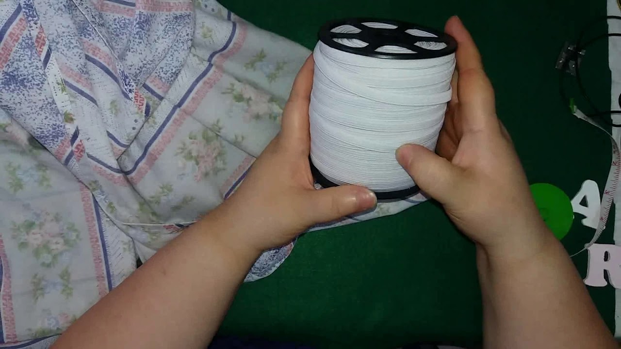 Colocando elástico nos cantos do lençol pronto
