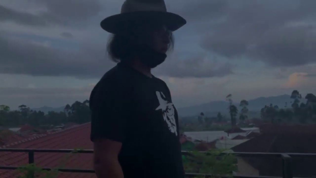 Lautan Tangis -  Sujiwo Tejo