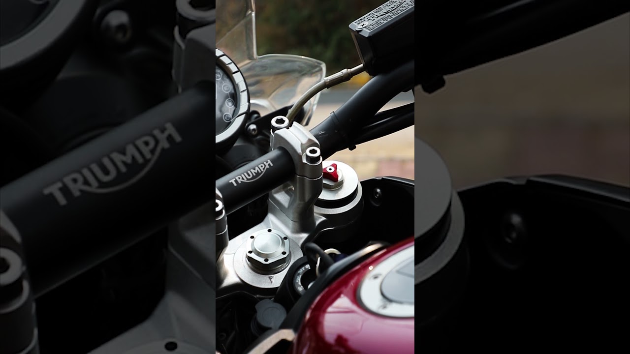 INDIA'S FAVOURITE MIDDLEWEIGHT ADVENTURE TOURER TRIUMPH TIGER 800XCX 2017 PRICE 9.5 LAKHS #shorts