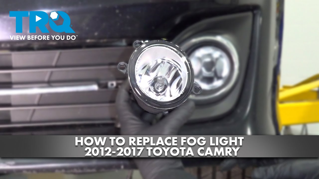 Как заменить противотуманные фары на Toyota Camry 2012-2017