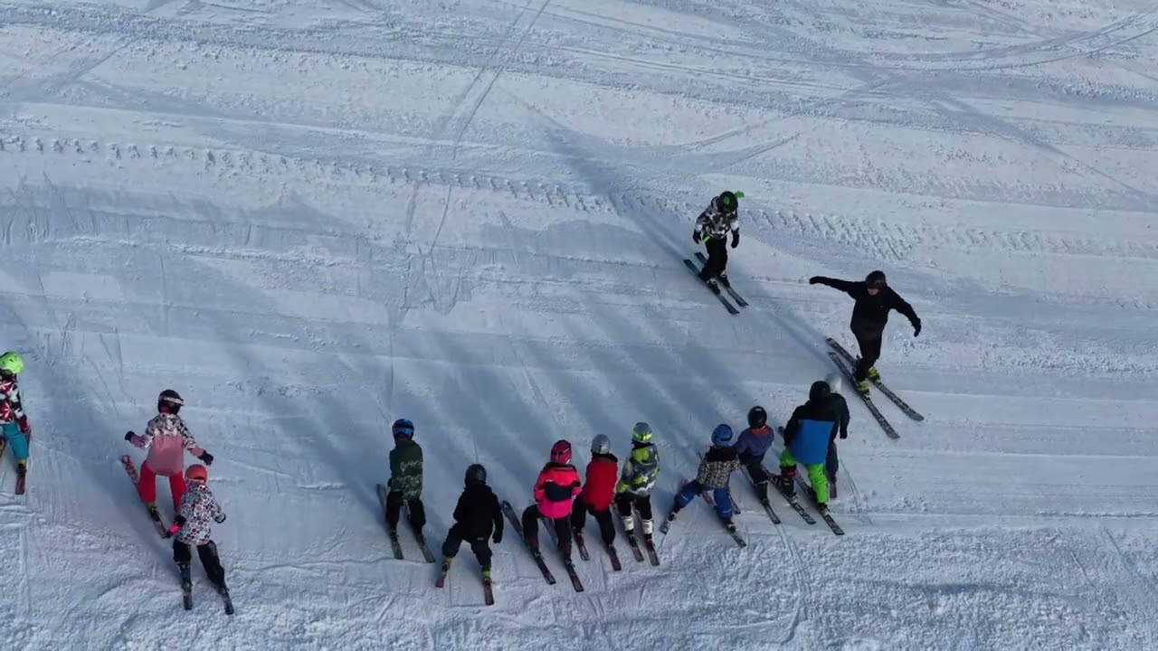 Šimon lyžák 2025 dron DJI Air 3s