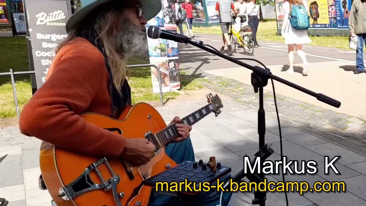Edinburgh Fringe Busking - ‘Cut the Plastic Out’