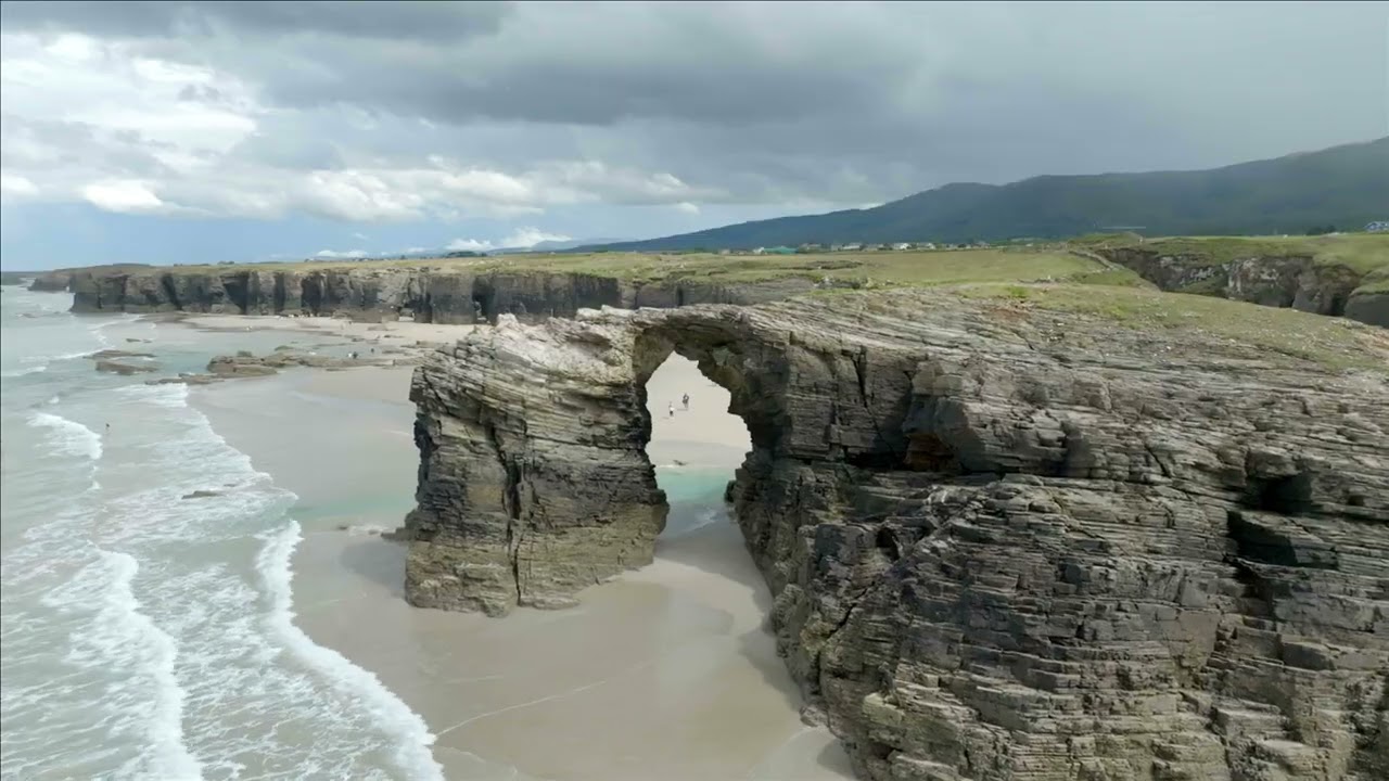 Volando Voy. La costa de Ribadeo y el entorno de Mondoñedo
