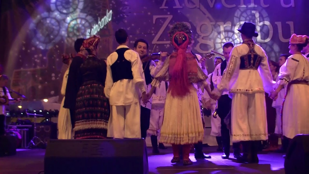 ZFA  dr.Ivana Ivančana , Zagreb  :  Folklorno blago Hrvatske