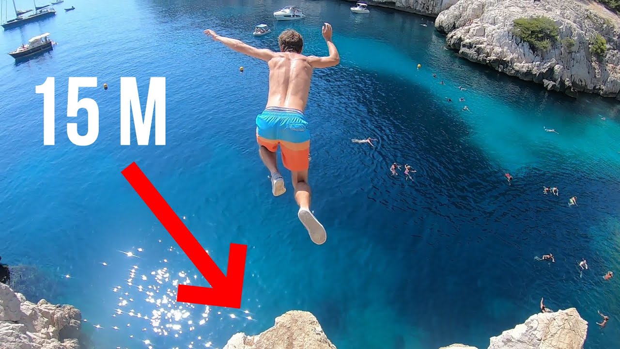 Cliff Jumping dans les Calanques