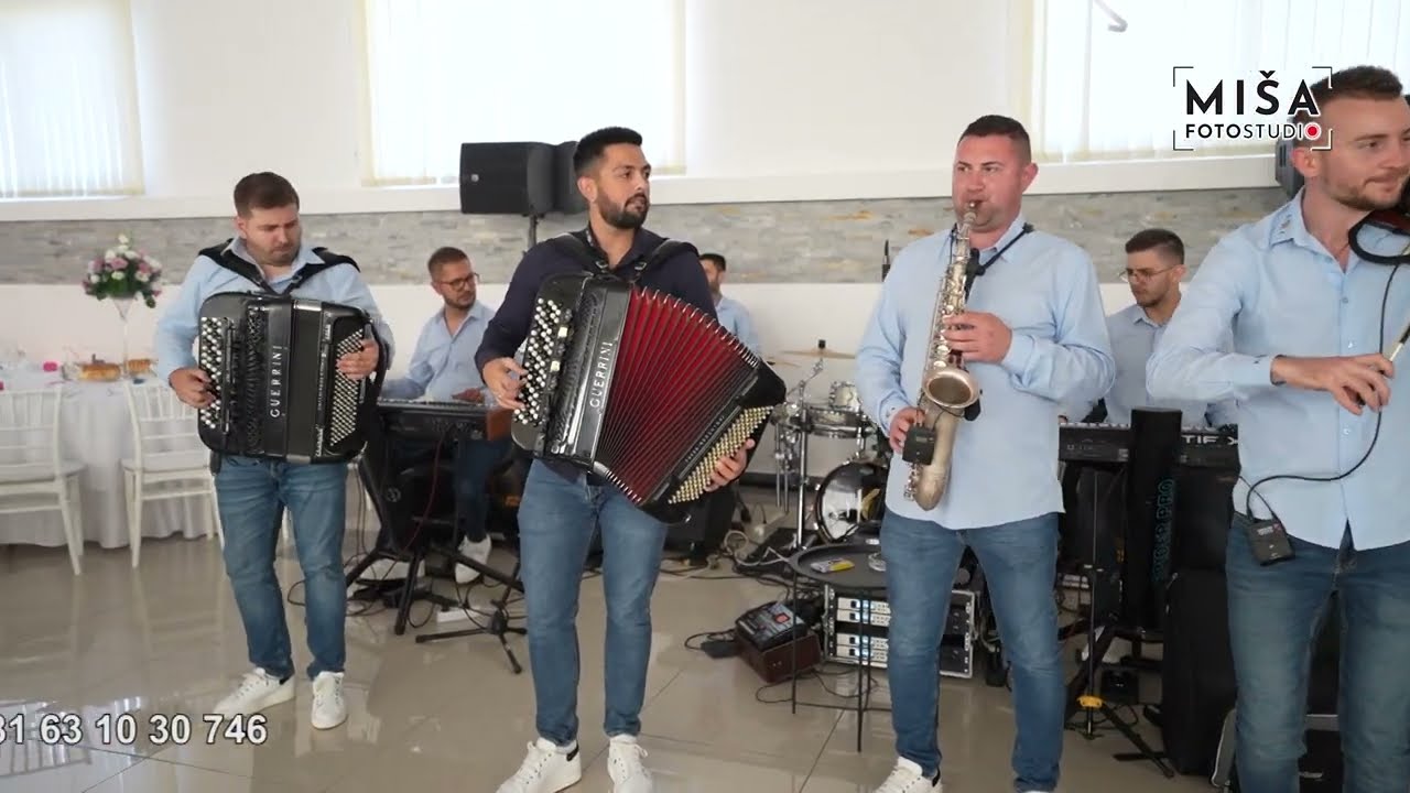 Orkestar SKORPIONI - Splet kola za pocetak svadbenog slavlja u porodici Milosavljevic u Virinu